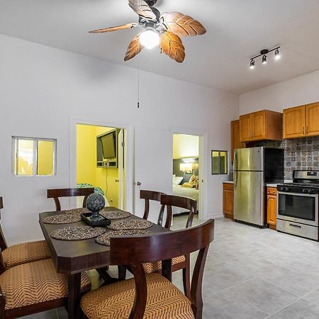 2 Br/ 1 Ba Home, Sleeps 10, 1 Min Walk To Rosarito Beach Dış mekan fotoğraf