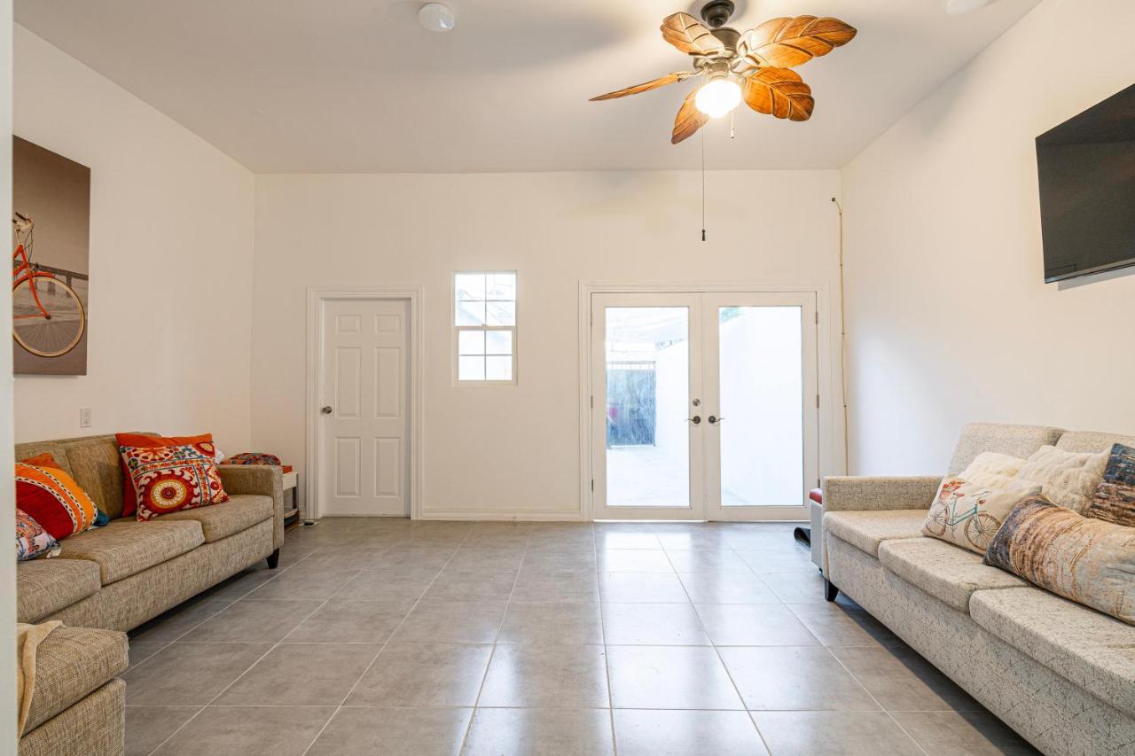 2 Br/ 1 Ba Home, Sleeps 10, 1 Min Walk To Rosarito Beach Dış mekan fotoğraf