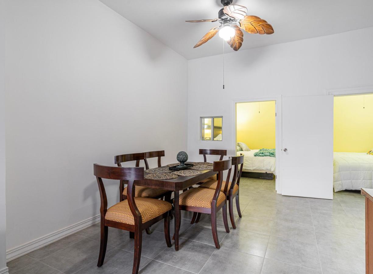 2 Br/ 1 Ba Home, Sleeps 10, 1 Min Walk To Rosarito Beach Dış mekan fotoğraf